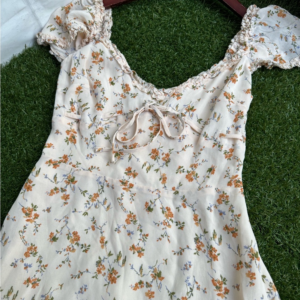 Reformation Maebry Dress 
Color: Julius Size 6 New without tags $248 - Picture 12 of 15